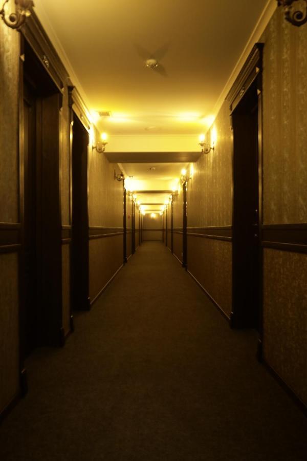 Redline Hotel Tbilisi Buitenkant foto