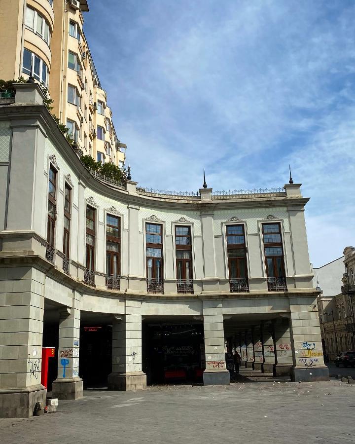 Redline Hotel Tbilisi Buitenkant foto