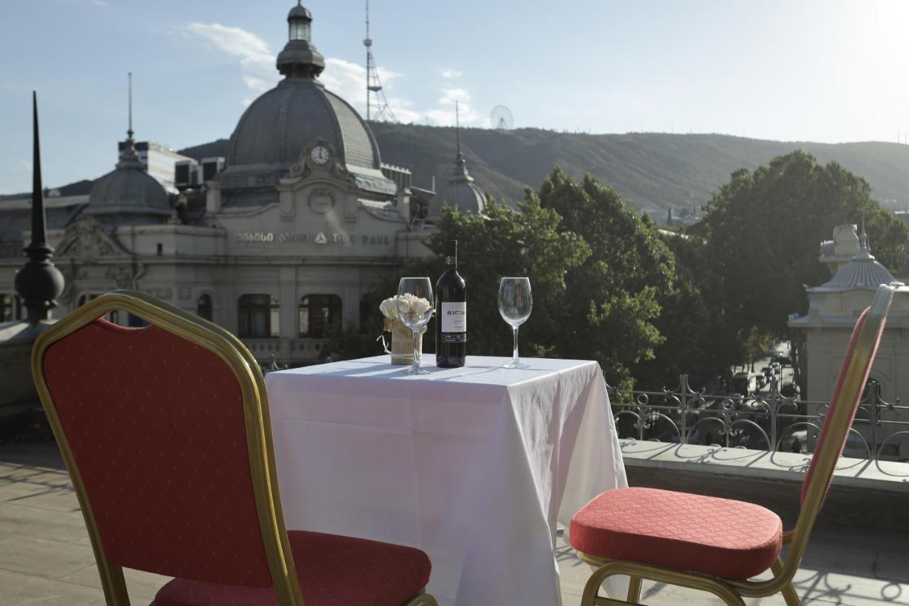 Redline Hotel Tbilisi Buitenkant foto