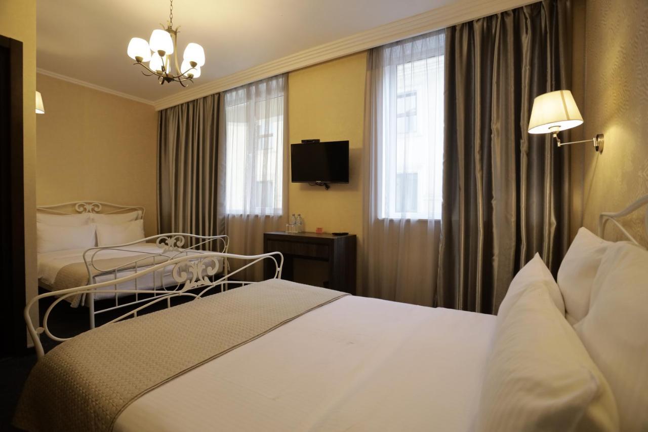 Redline Hotel Tbilisi Buitenkant foto