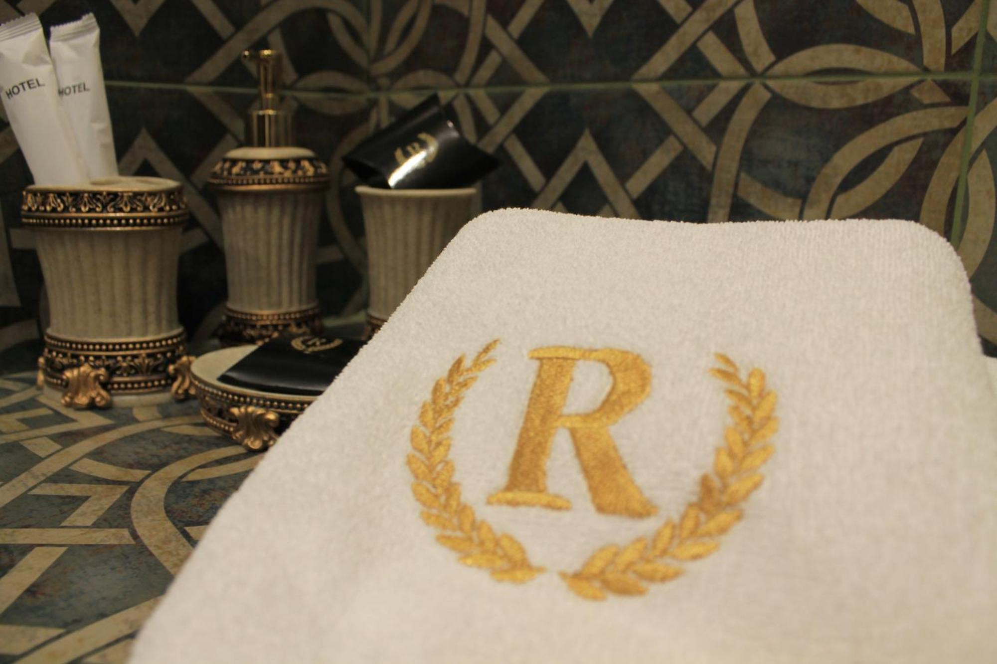 Redline Hotel Tbilisi Buitenkant foto