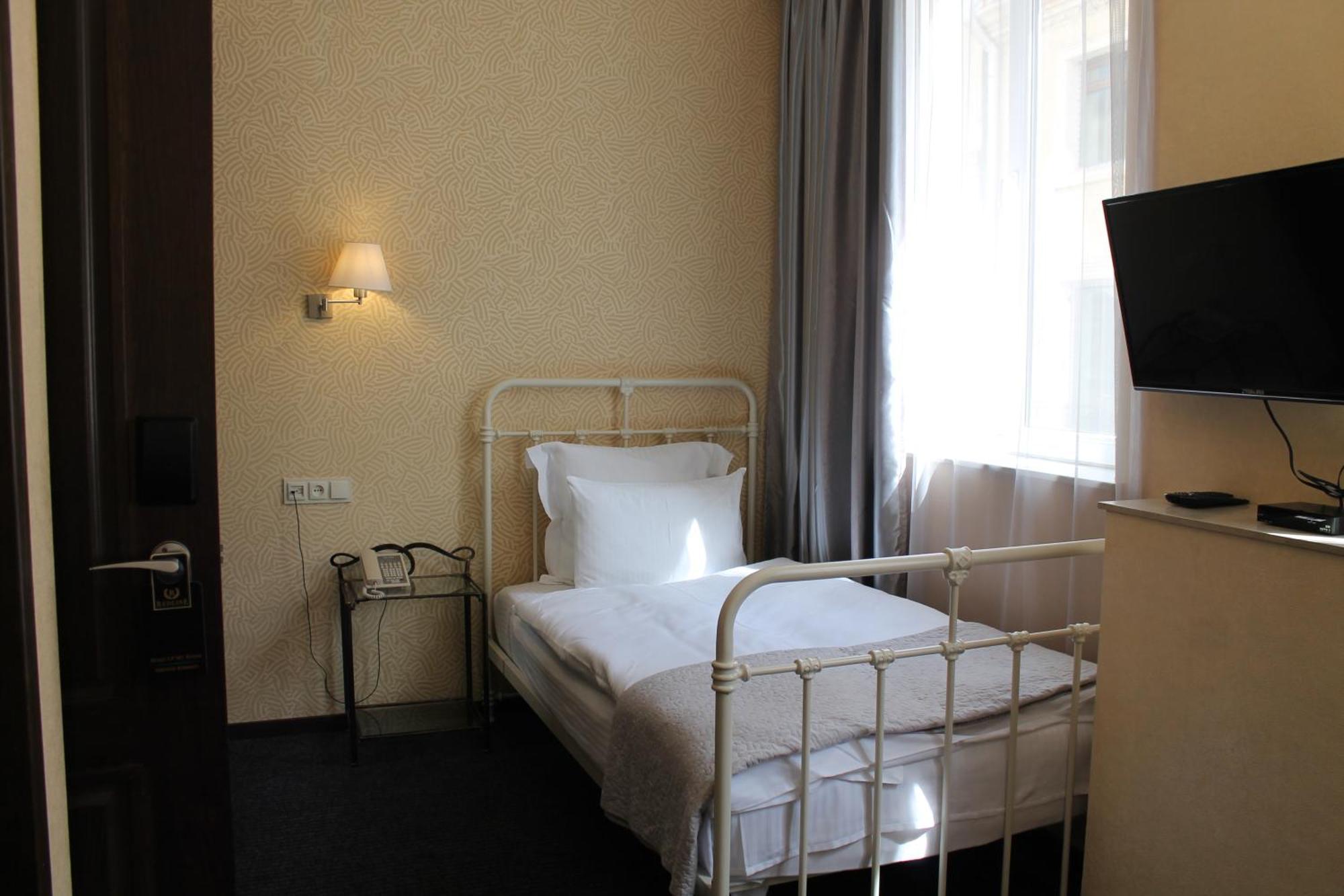 Redline Hotel Tbilisi Buitenkant foto